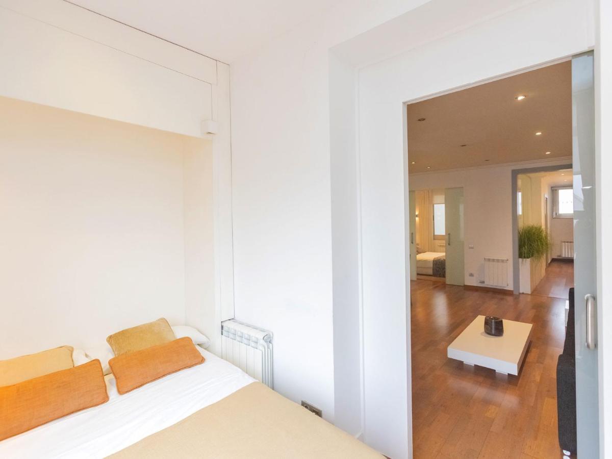 Apartment Centro- Passeig De Gracia - Casa Batllo By Interhome Barcelona Exterior photo