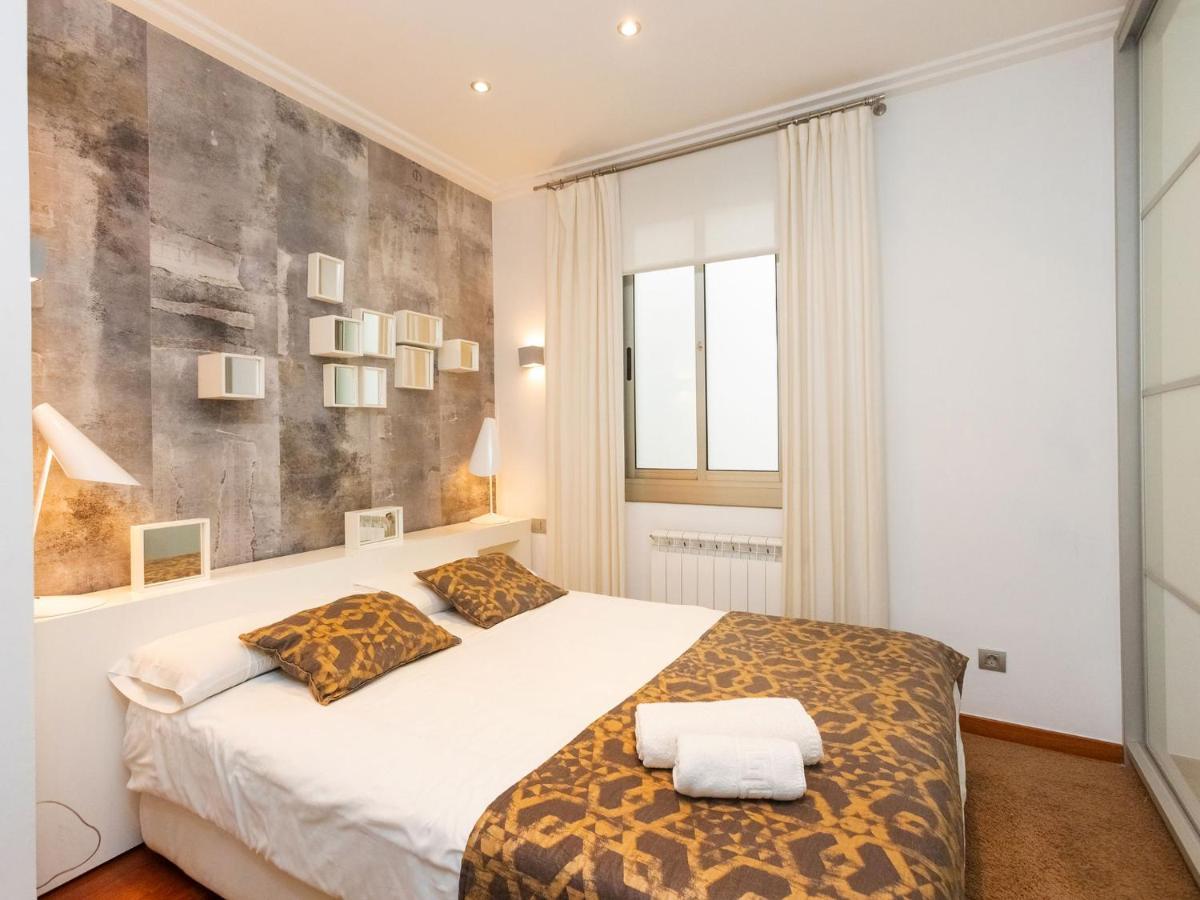Apartment Centro- Passeig De Gracia - Casa Batllo By Interhome Barcelona Exterior photo